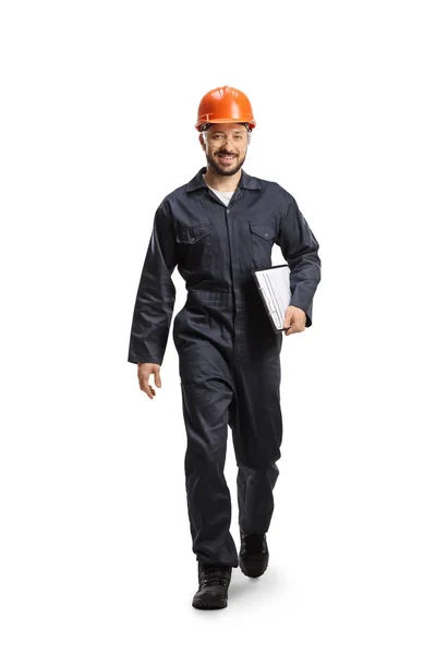 Fabrieksarbeider Uniform Helm Met Klembord Lopend Naar Camera Geïsoleerd Witte — Stockfoto