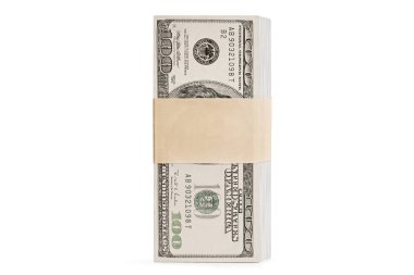 Dikey yığınla 100 dolarlık banknot beyaz arka planda izole edilmiş kağıt bir kayışla korunuyor.