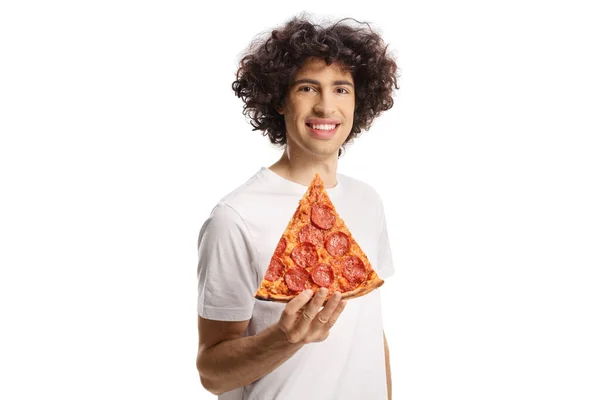 Jovem Alegre Segurando Uma Fatia Pizza Pepperoni Olhando Para Câmera — Fotografia de Stock