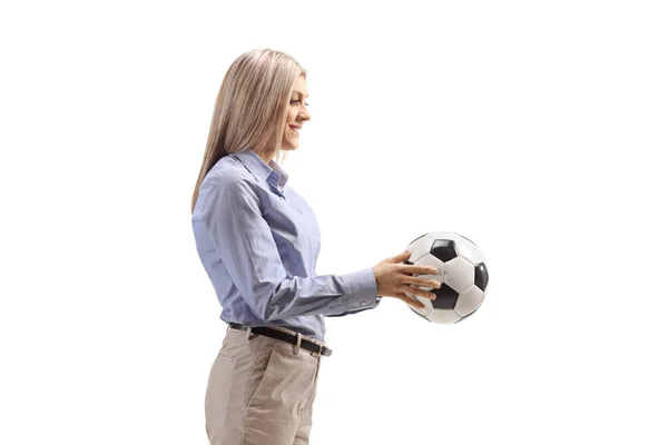 Perfil Uma Mulher Roupas Formais Segurando Futebol Isolado Fundo Branco — Fotografia de Stock