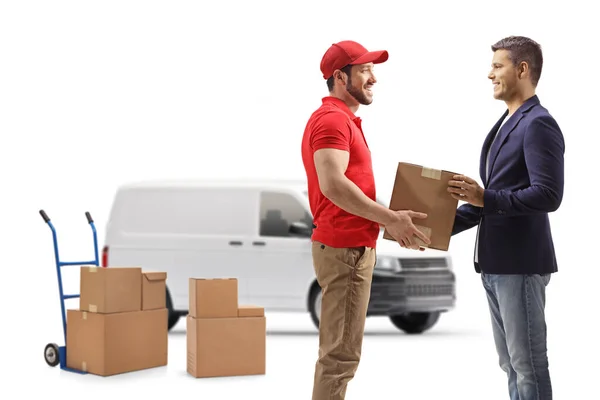 Mensajero Con Una Furgoneta Entregando Una Caja Cartón Hombre Aislado — Foto de Stock