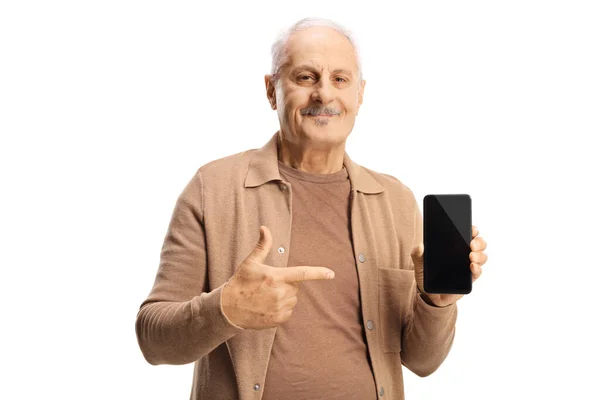 Зрілий Чоловік Вказує Пристрій Смартфона Ізольовано Білому Тлі — стокове фото