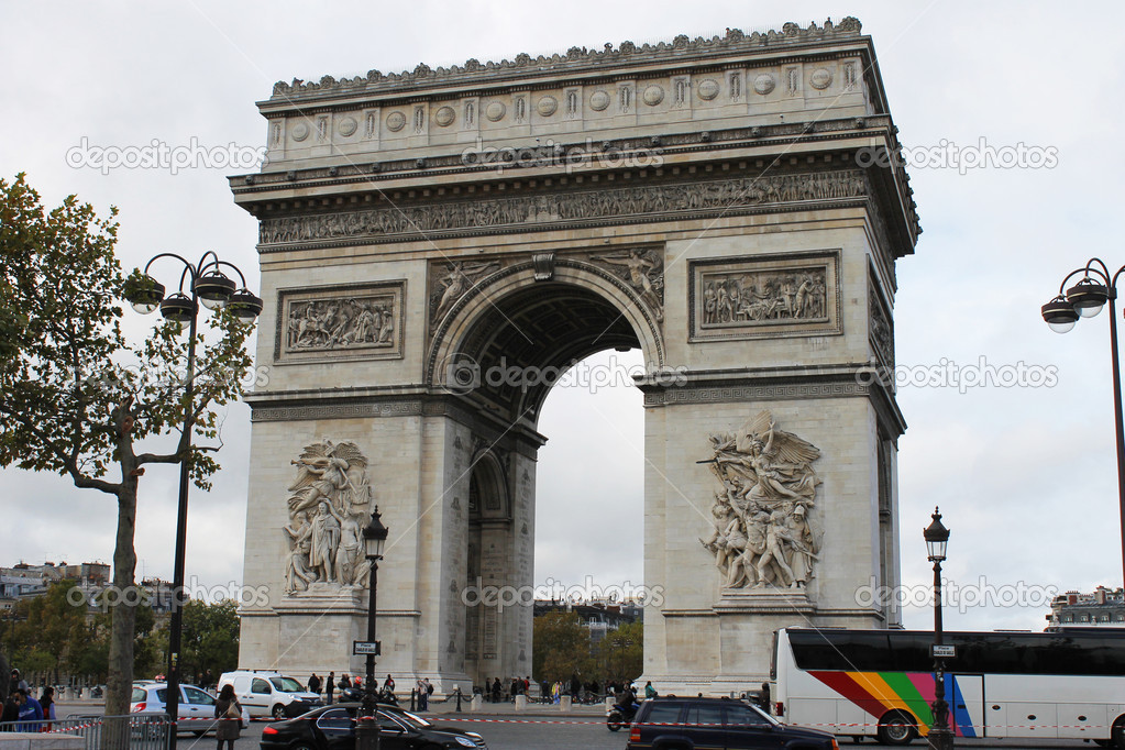 . Arch de Triomphe