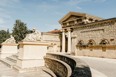 Semashko çamur banyosu inşaatında heykel. 1913-1915 yılları arasında inşa edilmiş. Essentuki, Stavropol Bölgesi, Rusya.