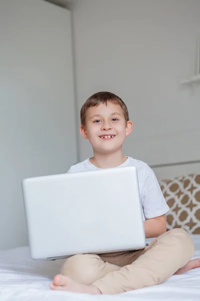 Cute Schoolboy Doing Homework Bed Little Boy Years Old Doing — Stock Photo, Image