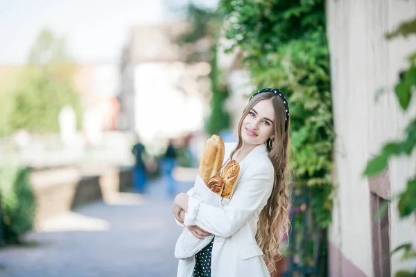 Young Beautiful Long Haired Woman Years Old Black White Dress — Stock Photo, Image