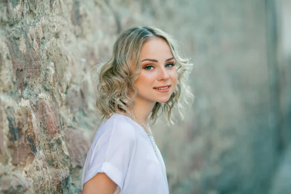 Young Beautiful Blue Eyed Blonde Center European City Portrait Stylish — Fotografia de Stock