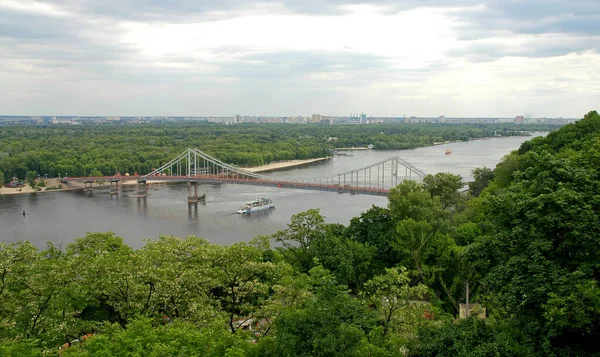 Kyiv Veya Kiev Ukrayna Dinyeper Nehri Park Köprüsü Büyük Anıt — Stok fotoğraf