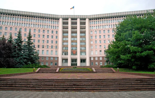 Chisinau Kishinev Moldova Parlement République Moldavie Bâtiment Parlement Avec Drapeau — Photo