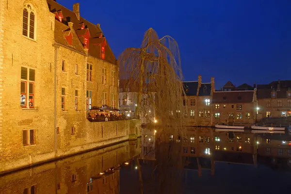 Брюгге Або Брюгге Західна Фландрія Бельгія Традиційні Будівлі Уздовж Каналу — стокове фото