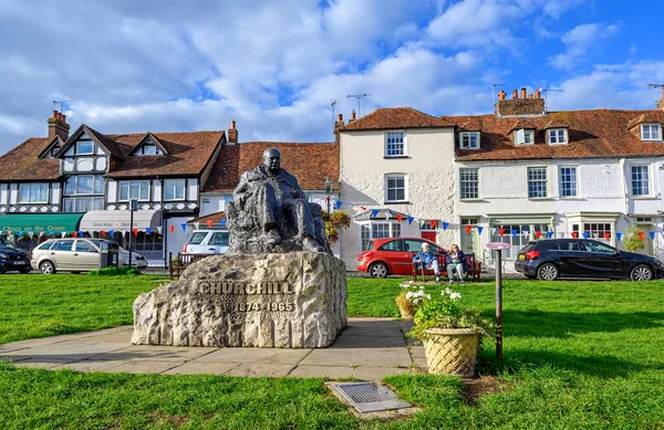 Staty Sir Winston Churchill Green Westerham Kent Storbritannien Churchill Var — Stockfoto