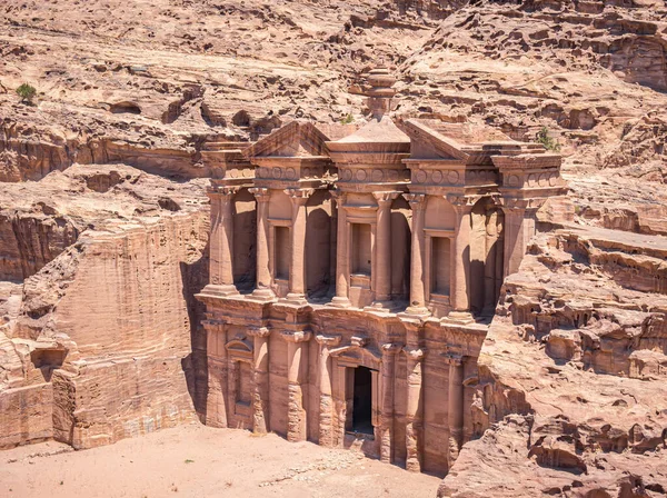 Deir Monasterio Edificio Monumental Tallado Roca Roja Antigua Ciudad Petra — Foto de Stock