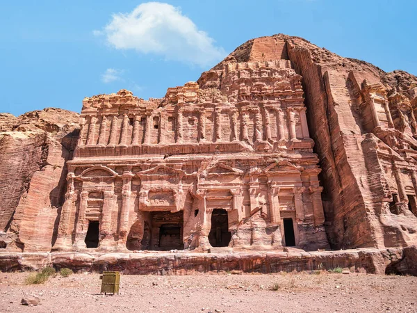 Detail Mit Den Antiken Grabkammern Die Felsen Aus Rotem Sandstein — Stockfoto