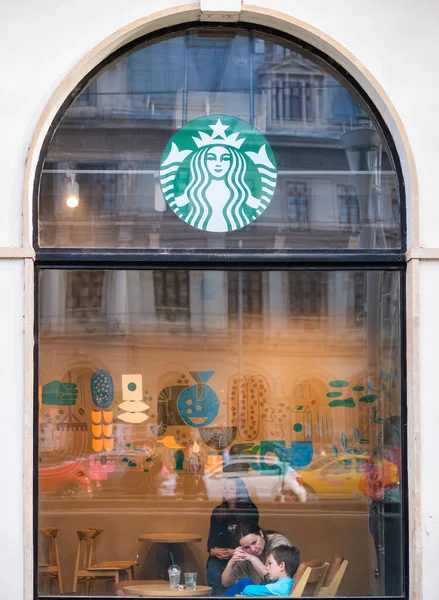 Bucharest Romania 2022 Photo Windows Starbucks Coffeehouse Chain Store University — стокове фото