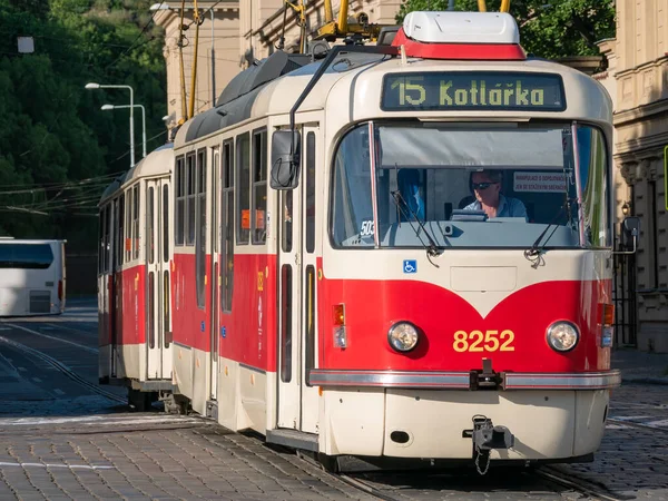 Прага Чехія Червень 2022 Трамвай Червоного Вінтажу Вулицях Праги — стокове фото
