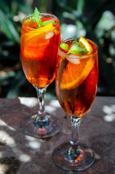 Two Glasses Spritz Long Drink Cocktail Stone Sea View Background — Stock Photo, Image