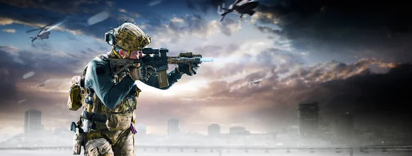 Forças Especiais Soldado Com Armas Suas Mãos Fundo Futurista Conceito — Fotografia de Stock