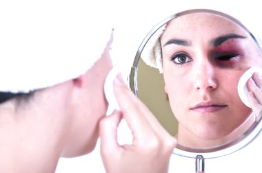 kadın aile içi şiddet için, kavram chocked ve incinmekten 