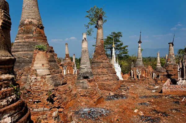 Inthein stupas — Stock Photo, Image