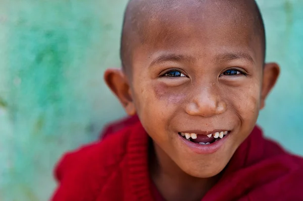 Young monks from Hsipaw monastery Myanmar — Stock Photo, Image