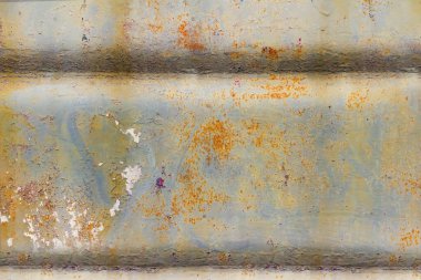 Eski ve paslı askeri araç zırhlı yüzey plakasının fotoğrafı..