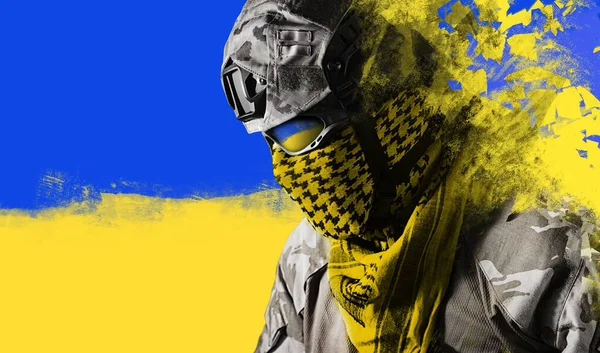Фотографія Повністю Спорядженого Українського Військового Солдата Формі Національному Прапорі — стокове фото