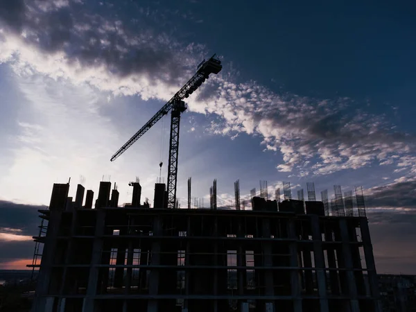 Torre Guindaste Construção Silhueta Local Nascer Sol Guindaste Construção Edifício — Fotografia de Stock