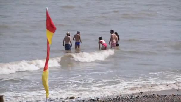 Hornsea Yorkshire Reino Unido Setembro 2021 Pessoas Mar Zona Balnear — Vídeo de Stock