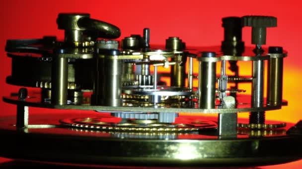 Internal Workings Analogue Small Spring Powered Clock Slow Motion — Vídeo de Stock