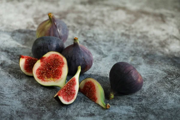 Fresh Figs Grey Background — Stock Photo, Image