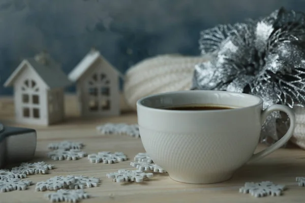 Чашка Кофе Шоколадным Рождественским Декором — стоковое фото