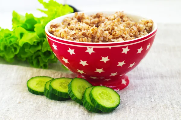 boekweit en komkommer,