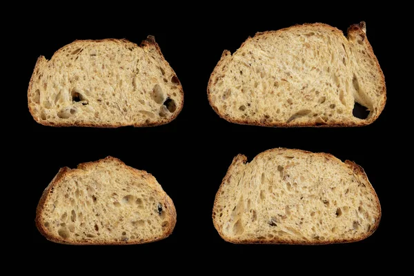 Frisch Geschnittenes Vollkornbrot Auf Schwarzem Hintergrund Zwei Scheiben Geschnittenes Brot — Stockfoto