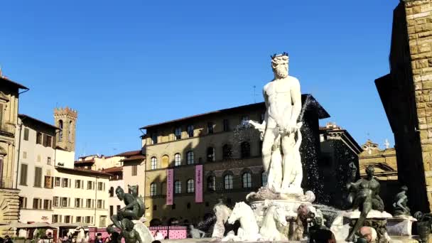 Posąg Neptuna Florencji Położony Placu Piazza Della Signoria Słoneczny Dzień — Wideo stockowe