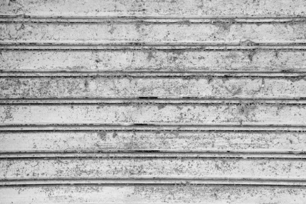 存储前金属铁幕纹理背景 卷起金属百叶窗背景 — 图库照片