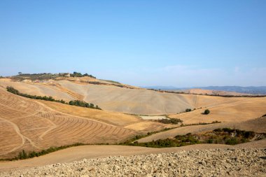 Ascanio (SI), İtalya - 02 Ağustos 2021: Girit Senesi, Asciano, Siena, Toskana, İtalya