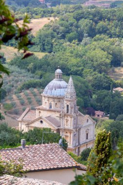 Montepulciano (SI), İtalya - 02 Ağustos 2021: Montepulciano, İtalya 'daki Saint Biagio Tapınağı