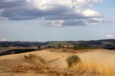 Val d 'Orcia (SI), İtalya - 05 Ağustos 2021: Orcia, Tuscany, İtalya