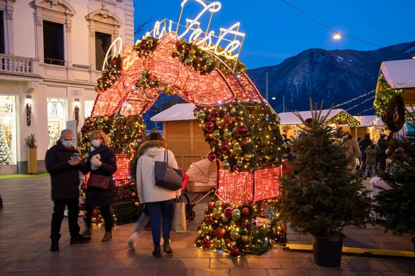 Lugano Švýcarsko Prosince 2021 Vánoční Trh Lugano Lugano Švýcarsko Evropa — Stock fotografie