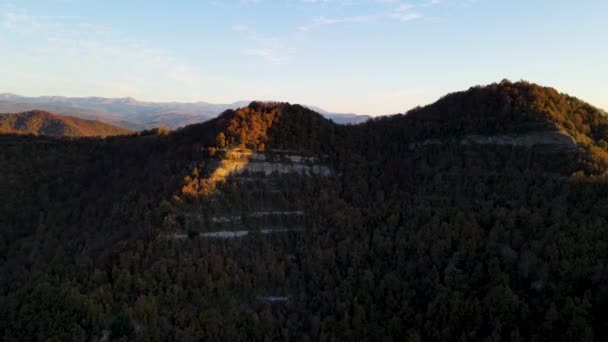 Letecká Scéna Dronem Podzimní Krajiny Puigsacalm Peak Garrotxa Girona Španělsko — Stock video