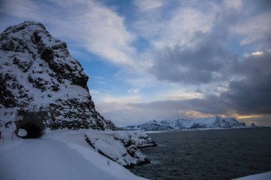 Lofoten Adaları 'nda kış, Kuzey, Norveç.