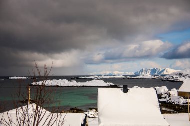 Lofoten Adaları 'nda kış, Kuzey, Norveç.