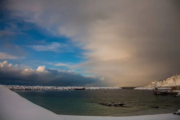 挪威北部Lofoten群岛Bleik海滩冬季 — 图库照片
