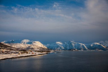 Lofoten Adaları 'nda kış, Kuzey, Norveç.