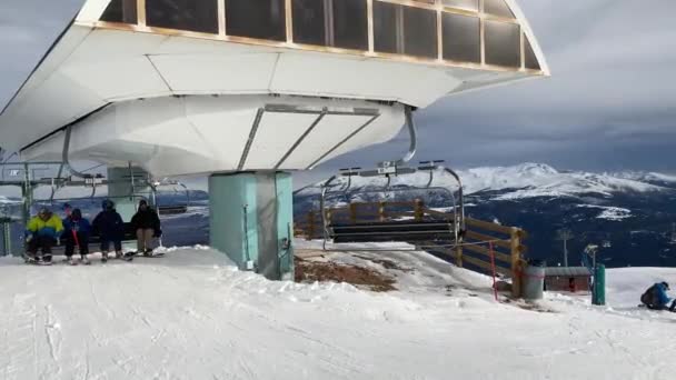 Masella Espanha Dezembro 2020 Pessoas Esquiando Com Máscaras Proteção Masella — Vídeo de Stock