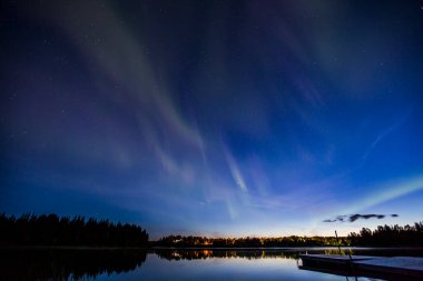 Kuzey ışıkları Kiruna, Laponya, Kuzey İsveç.