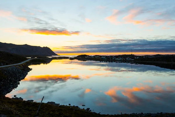 挪威诺德卡普的秋日落日和风景 — 图库照片