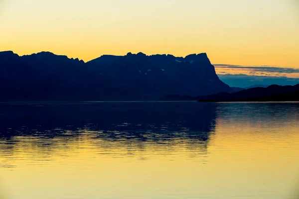 秋の夕日とノルウェー北部の風景 ヨーロッパ — ストック写真