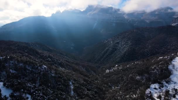 Letecká Scéna Dronem Sněžení Puigsacalm Peak Garrotxa Girona Španělsko — Stock video