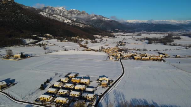 Εναέρια Σκηνή Drone Από Την Χιονόπτωση Hostalets Bas Garrotxa Girona — Αρχείο Βίντεο